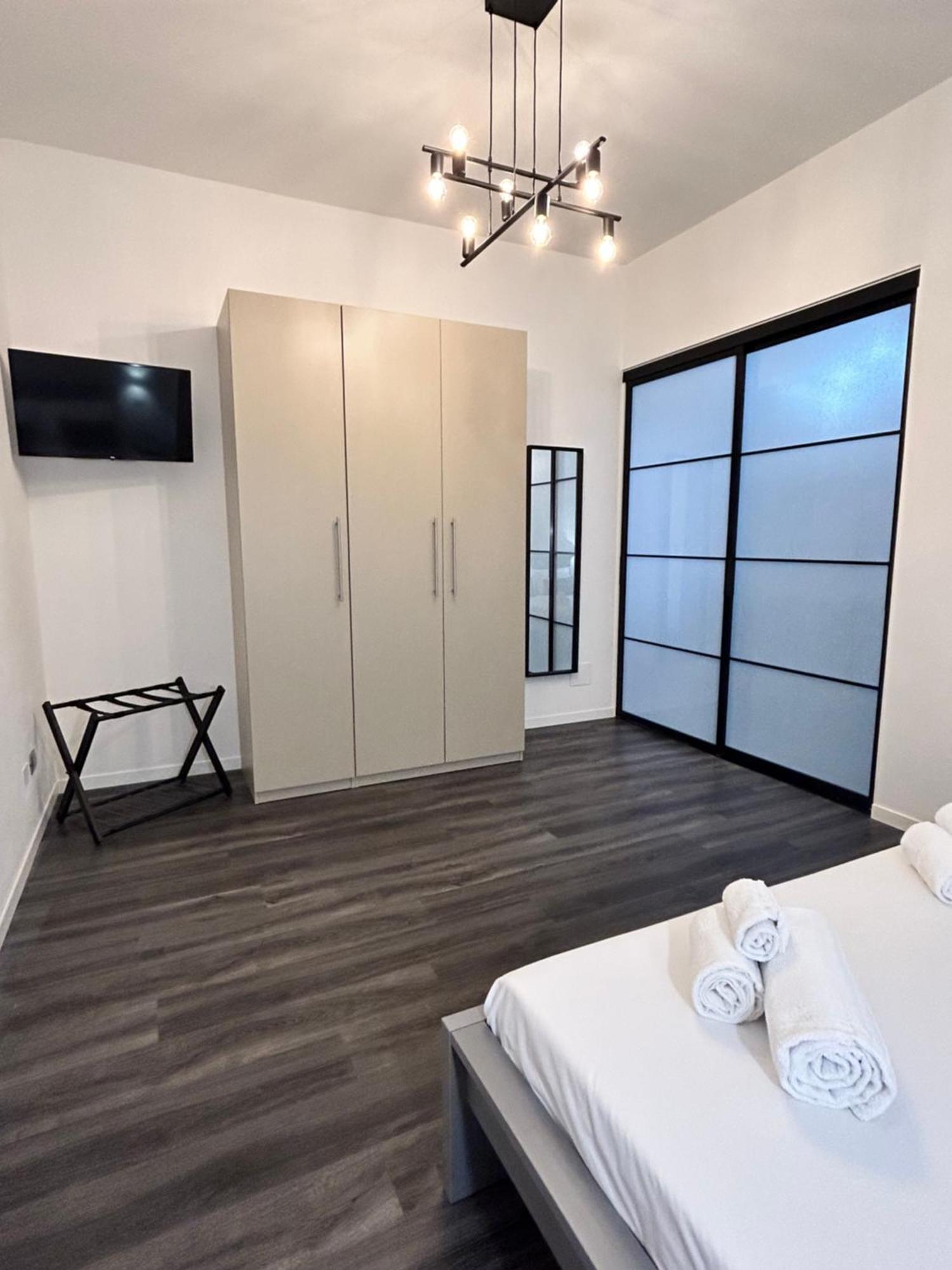 Tezone Seven Apartments Verona Eksteriør billede