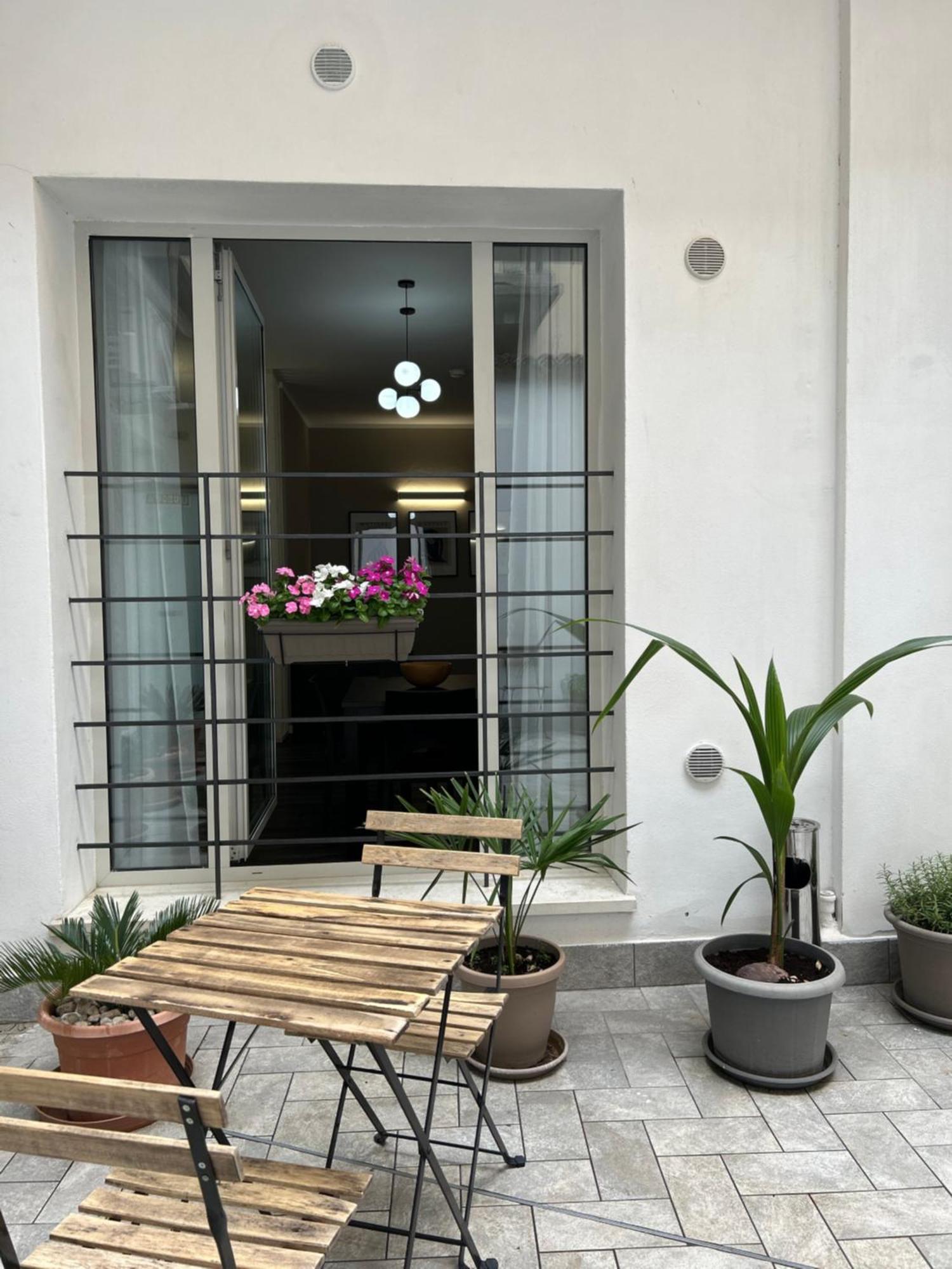 Tezone Seven Apartments Verona Eksteriør billede