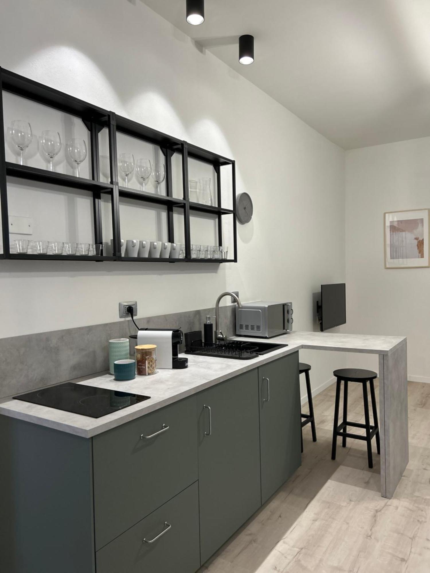 Tezone Seven Apartments Verona Eksteriør billede